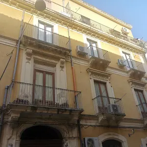 https://trinity-appartment.taorminaitalyhotels.com